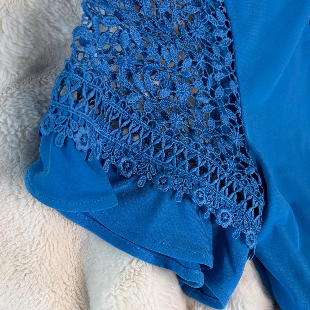 Karl Lagerfeld Vibrant Blue Lace Women's Blouse Size L Pearl Button Designer - Picture 5 of 9